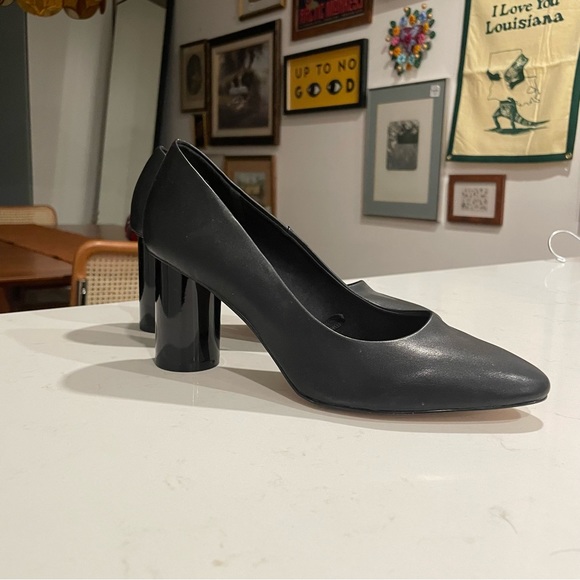 H&M Black Round Block Heel Size 37/6.5 - Picture 2 of 4